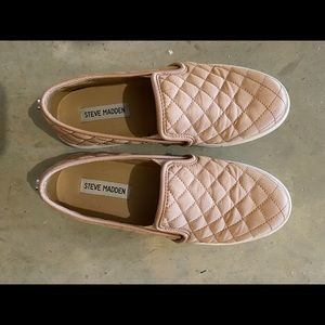 Steve Madden quilted sneaker